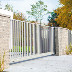 brama-posesyjna-przesuwna-wisniowski-02